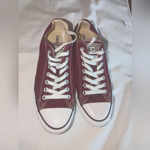 Converse classic low top MAROON
